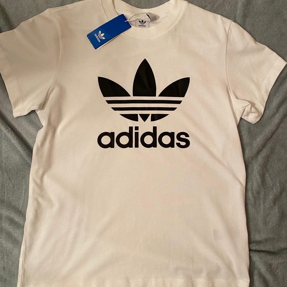Adidas Women’s Boyfriend Tee Size Small
